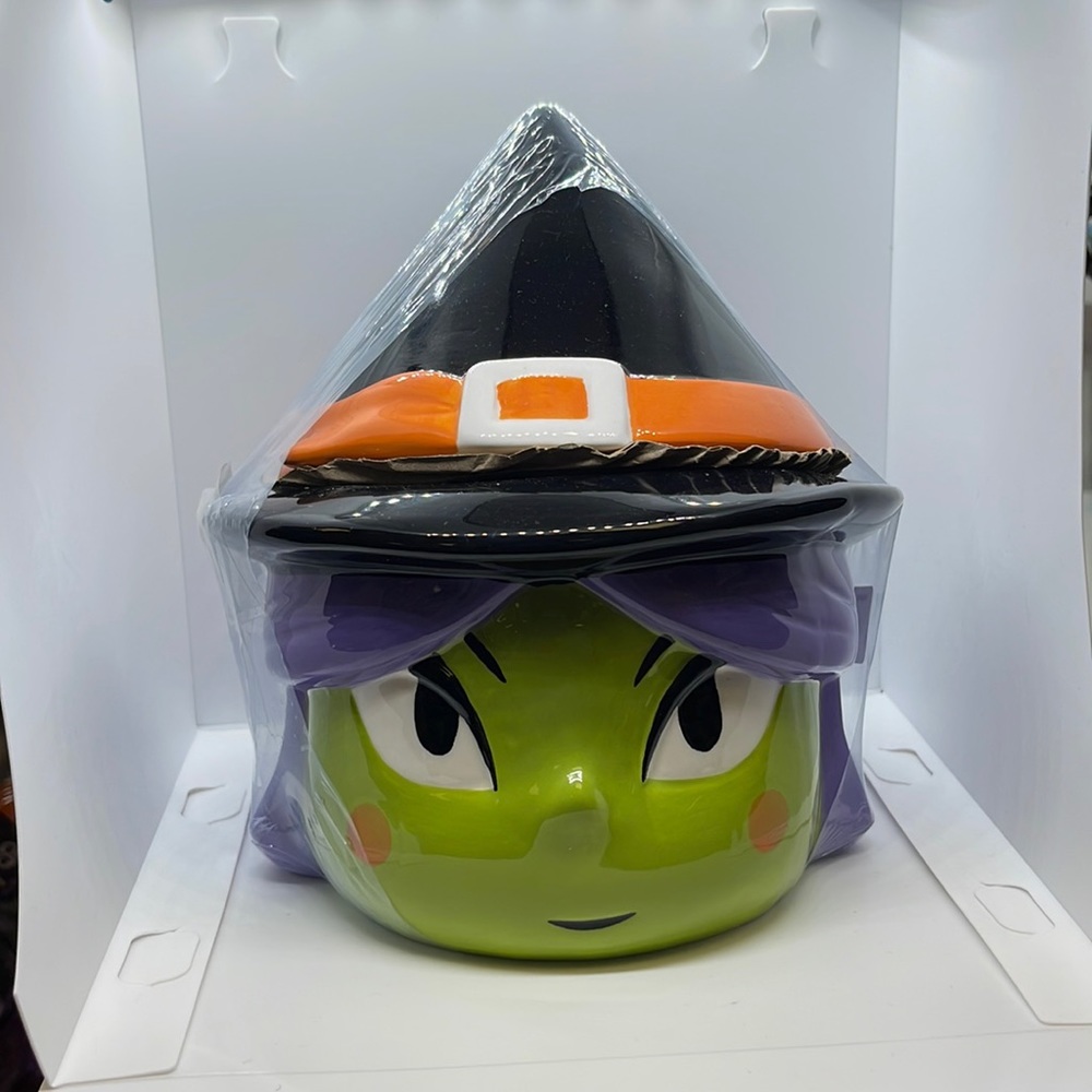 Hyde & Eek Witch candy cookie jar